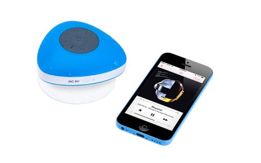 Stream je favoriete muziek naar de waterproof bluetooth speaker